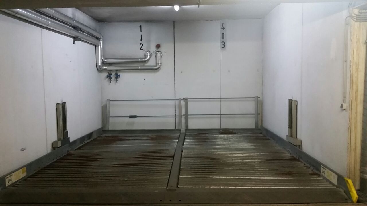 zentraler Garagenplatz